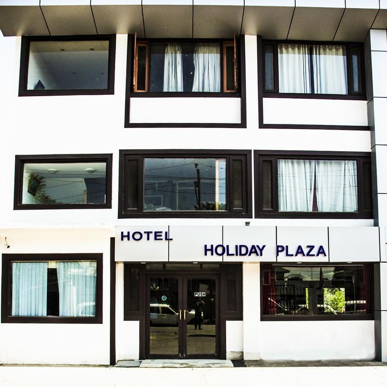 Holiday Plaza 호텔 Srīnagar 외부 사진